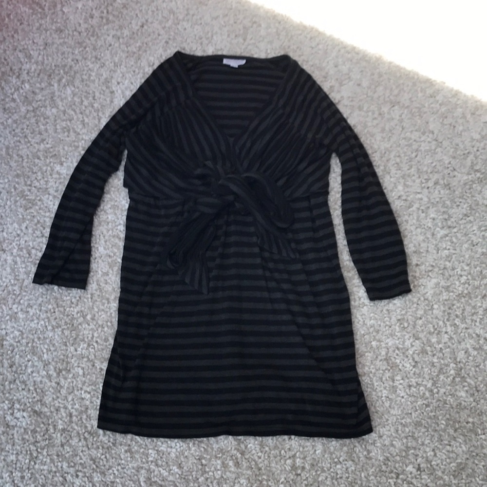 A Pea in the Pod long sleeve striped with tie